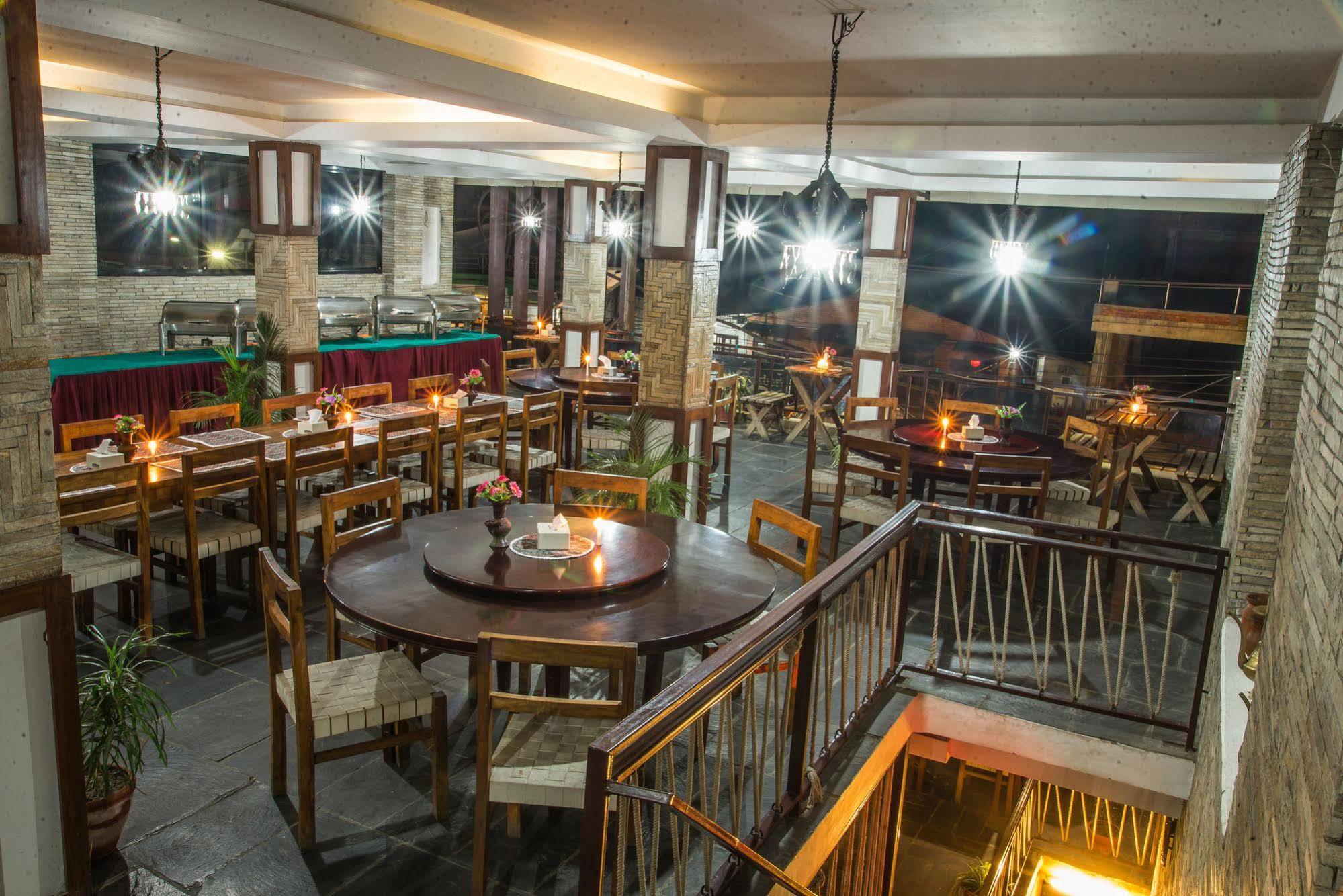 Kotee Home Hotel Похара Екстериор снимка
