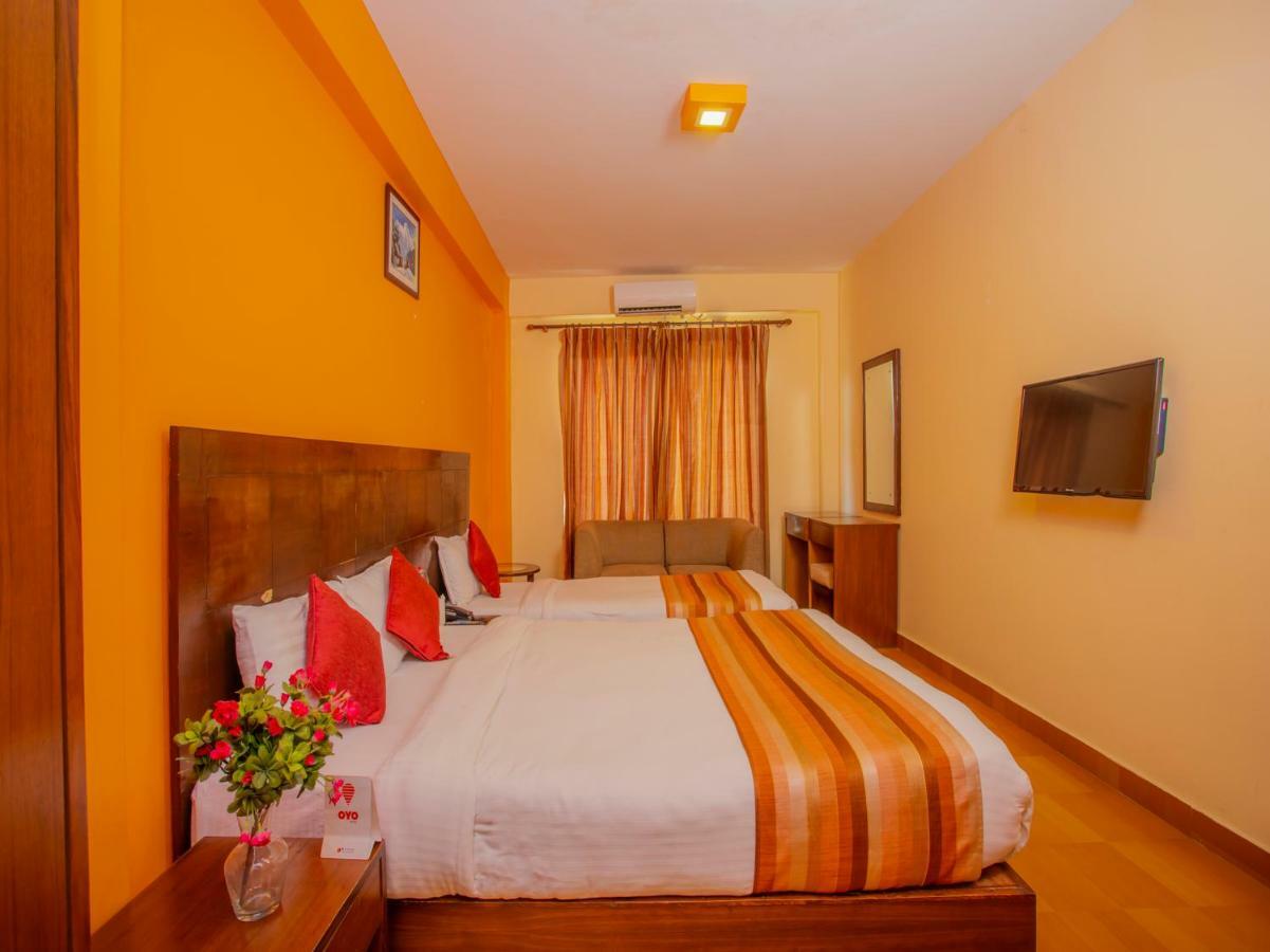 Kotee Home Hotel Похара Екстериор снимка