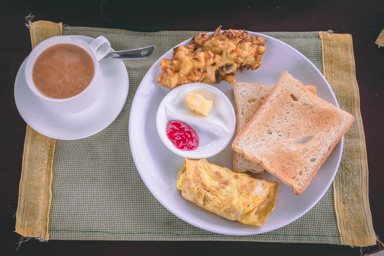 Kotee Home Hotel Похара Екстериор снимка