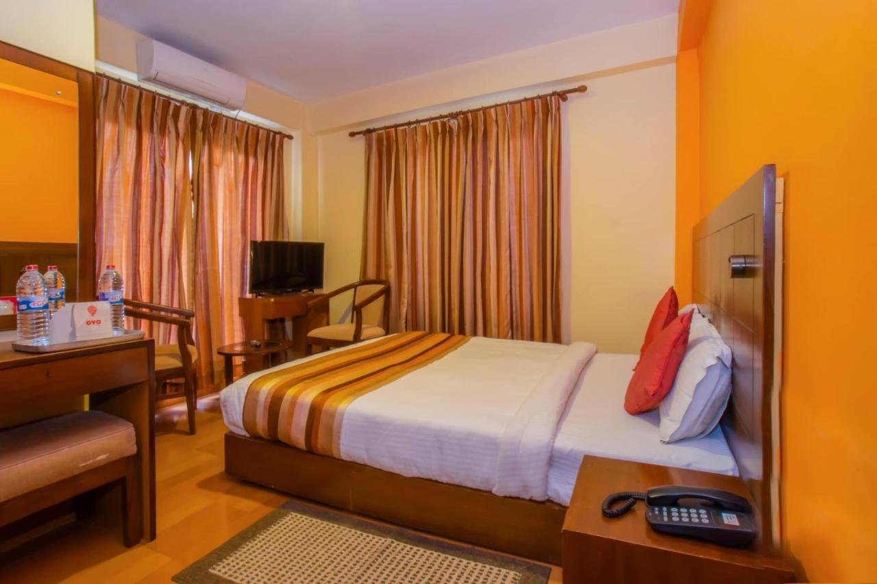 Kotee Home Hotel Похара Екстериор снимка